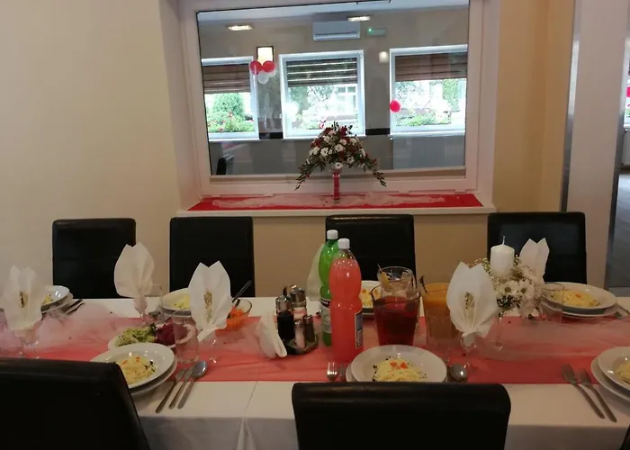 Hotel Aleksander Dlugopole-Zdroj