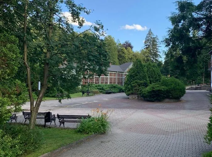 Hotel Aleksander Dlugopole-Zdroj